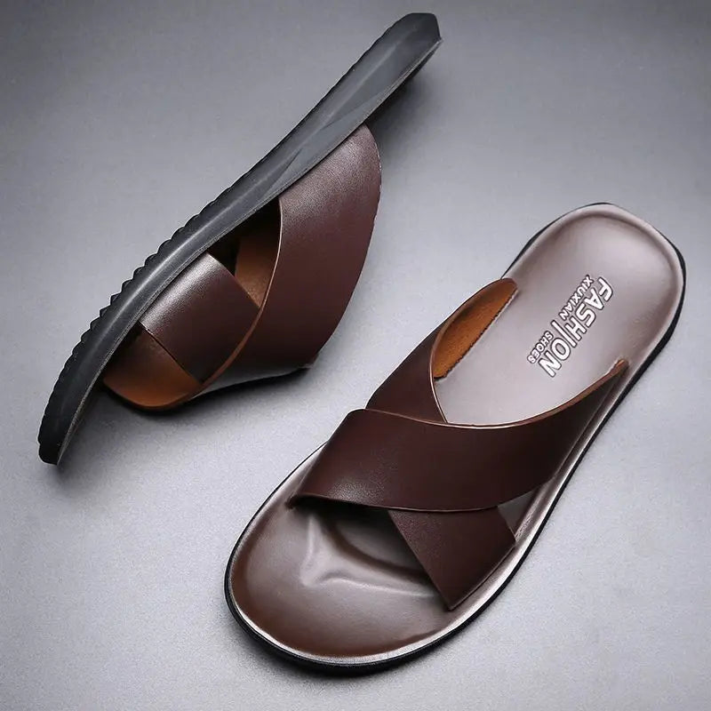 New 2026 Men's Slippers Genuine Leather Sandals for Men Casual Non-Slip Beach Shoes Fashion Soft Soled Flip Flops Men Flat Shoes